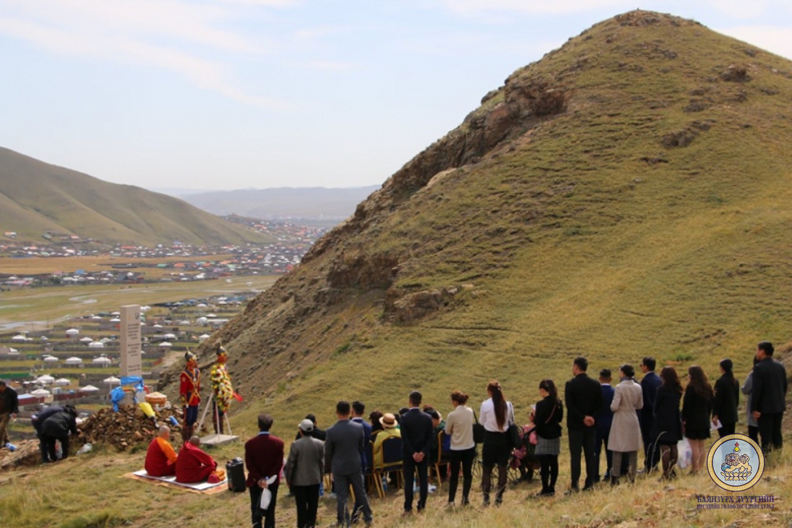 УЛС ТӨРИЙН ХИЛС ХЭРЭГТ ХЭЛМЭГДЭГСЭД, ТЭДНИЙ ҮР ХҮҮХДҮҮДЭД ХҮНДЭТГЭЛ ҮЗҮҮЛЛЭЭ